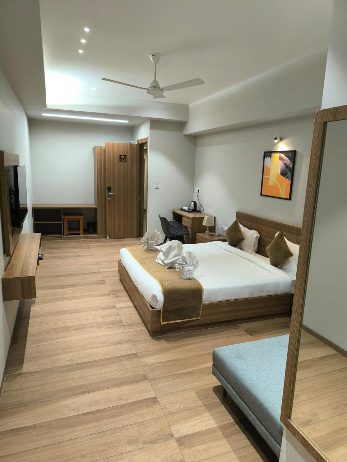 Hotel Jai Vilas ビルワラ エクステリア 写真